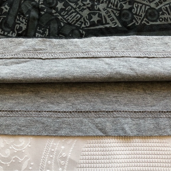 Converse Gray T-Shirt Logo Graphics Boys Size L Short Sleeves Casual-Fit Top - Picture 9 of 15